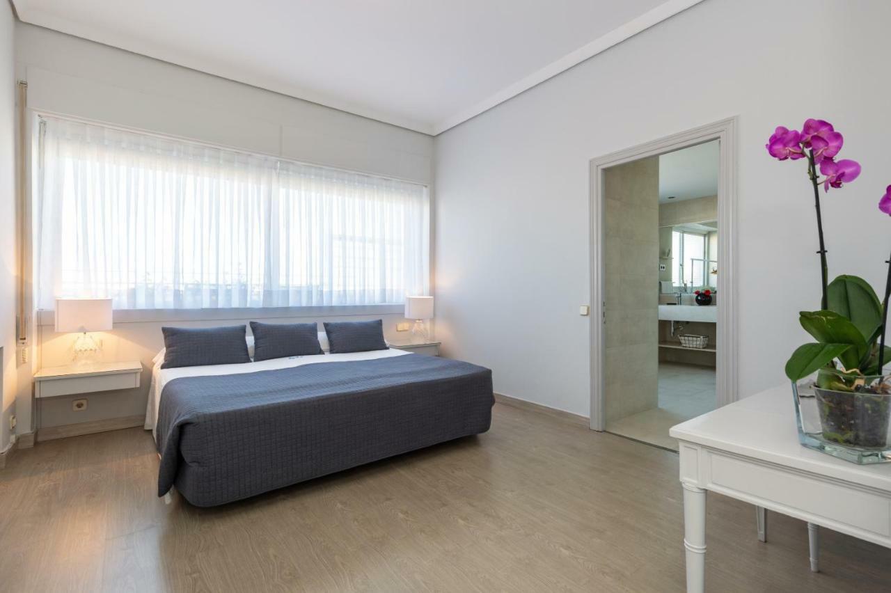 Apartamentos Los Jerónimos Madrid Exterior foto