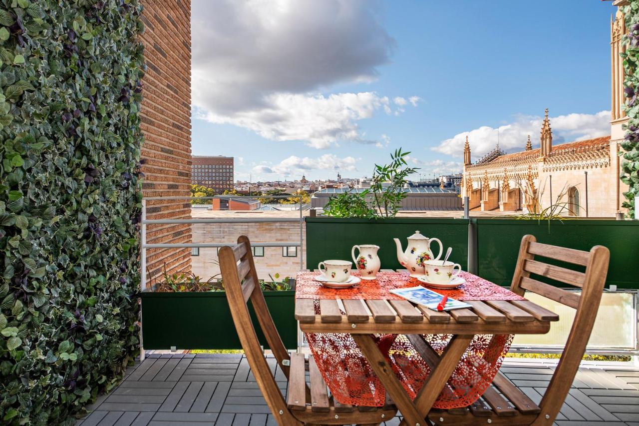Apartamentos Los Jerónimos Madrid Exterior foto